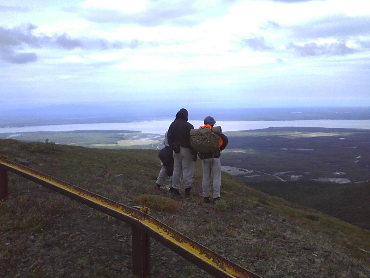 3cadetslookingtowardsEagleRiver